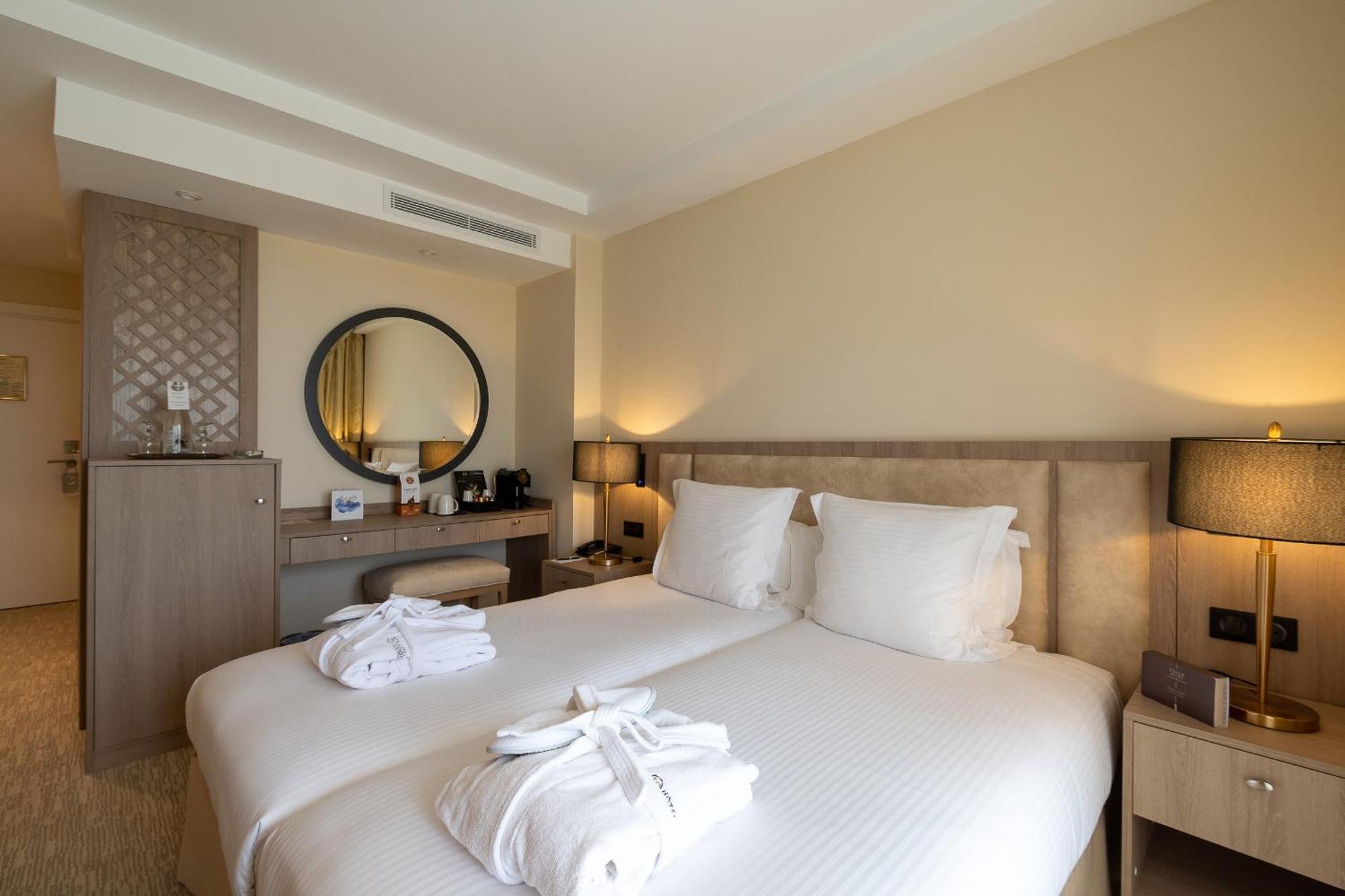 Hotel Corsica & Spa Калви Стая снимка